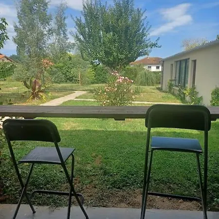 Holiday home Maison En Au Calme *